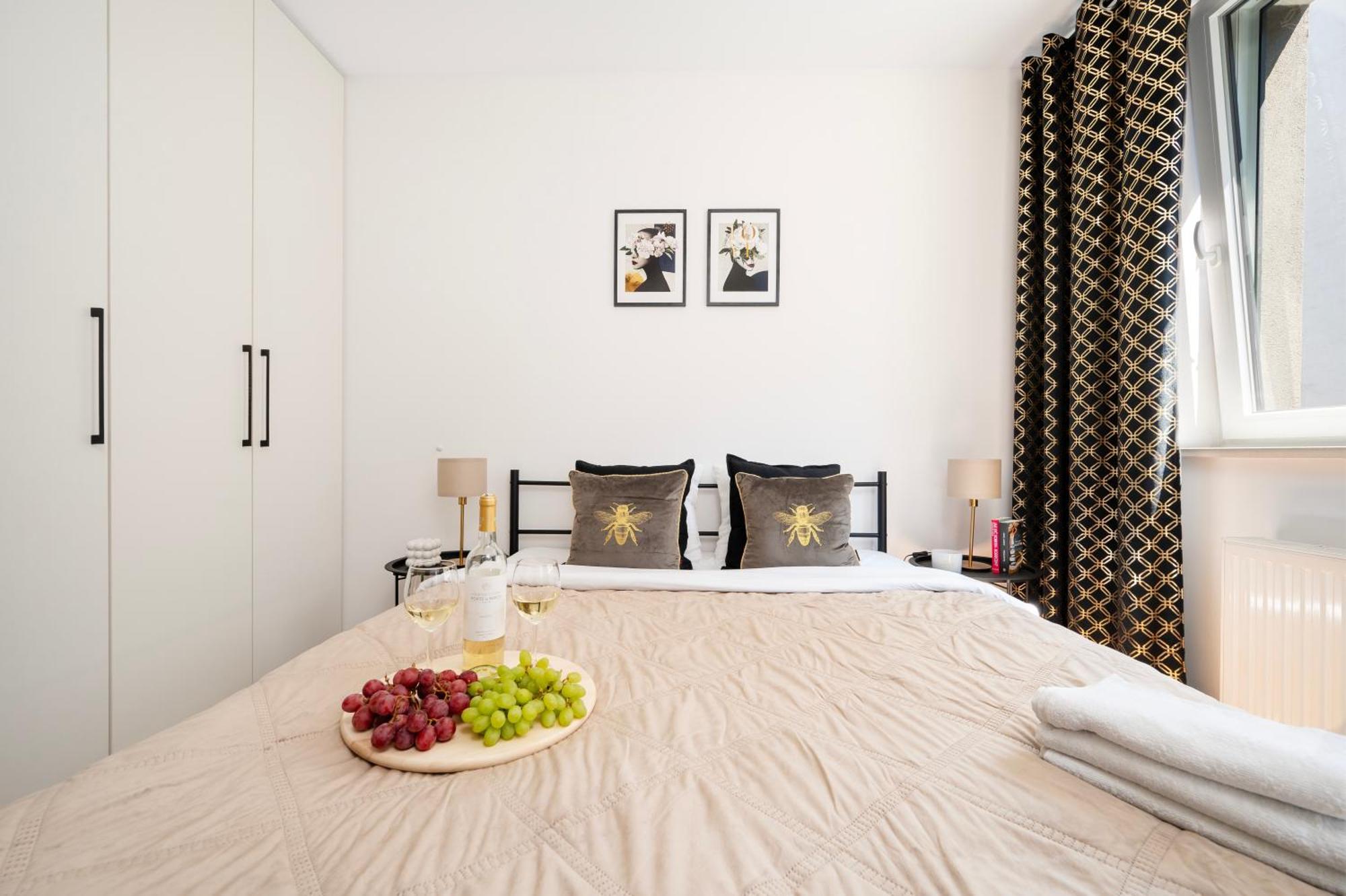 Lumina Apartments With Parking, Balcony Lodz Esterno foto