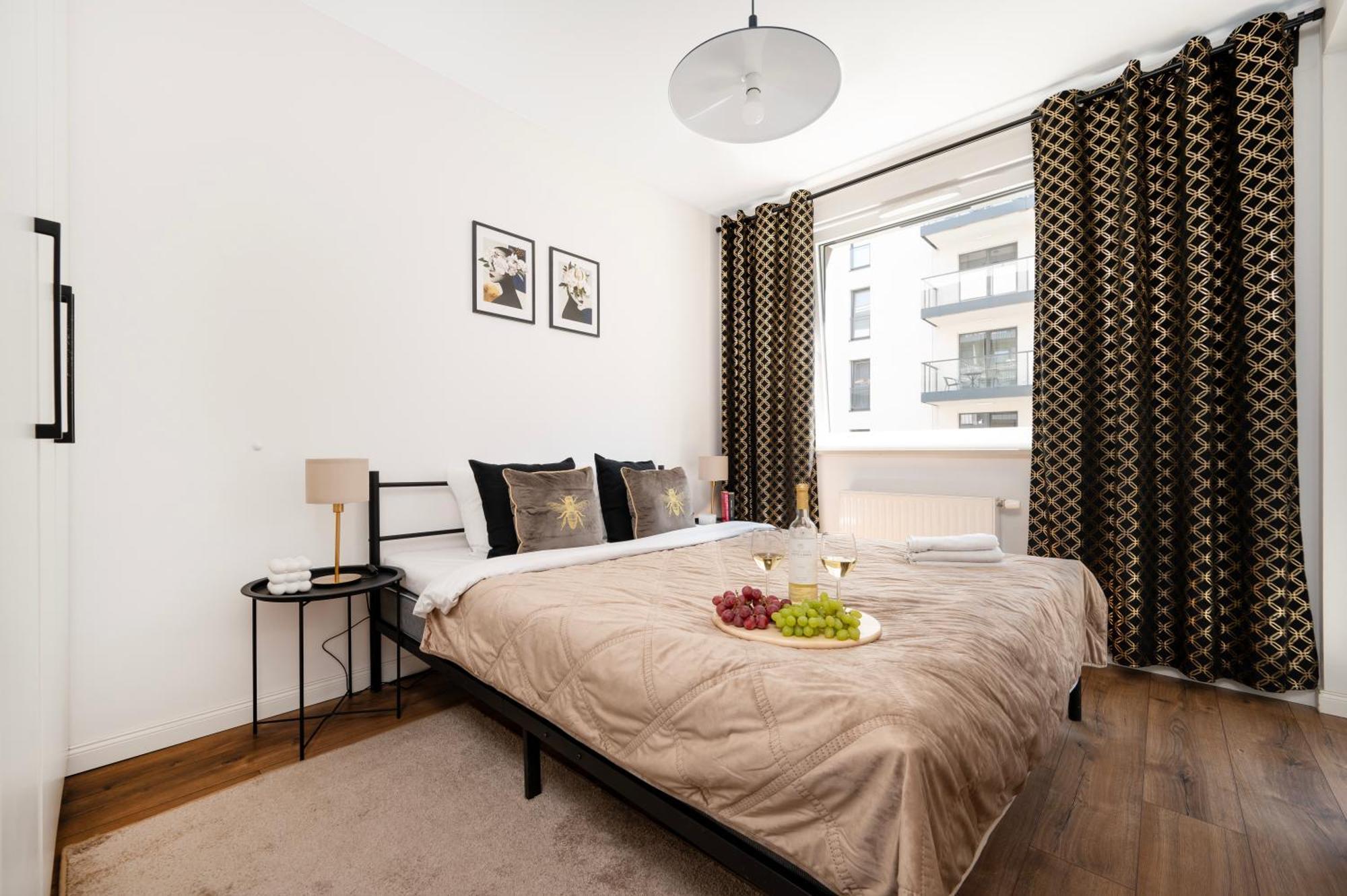 Lumina Apartments With Parking, Balcony Lodz Esterno foto